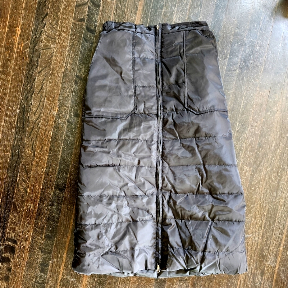 XS/S NWT insulated skirt